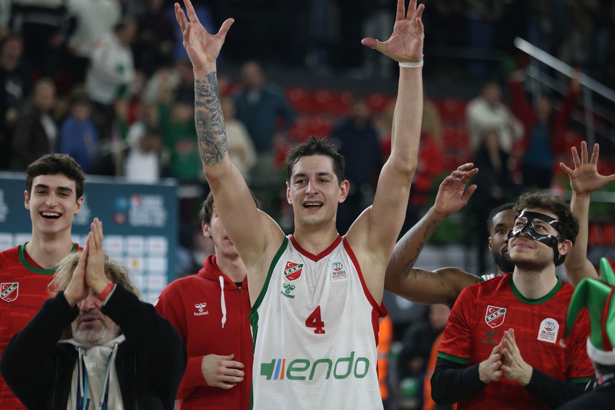Karşıyaka'da transfer yasağı kalktı, 9 yeni transferine lisans çıkaracak