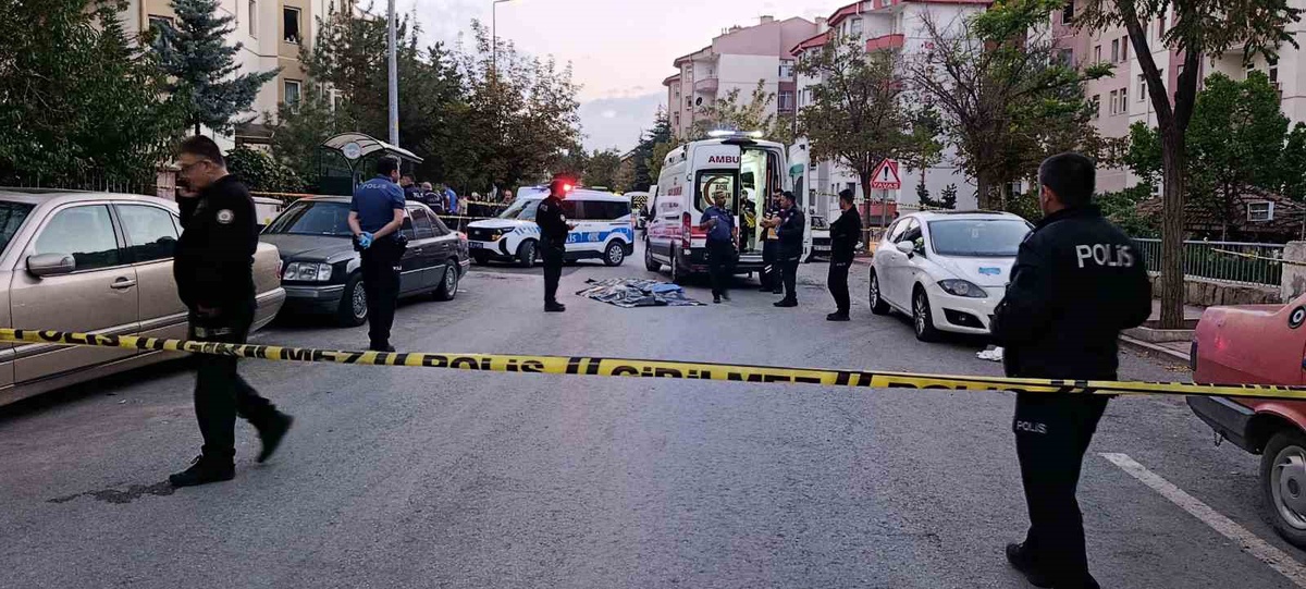 Kayseri Kocasinan'da bisikletli çocuk halk otobüsünün altında kalarak öldü