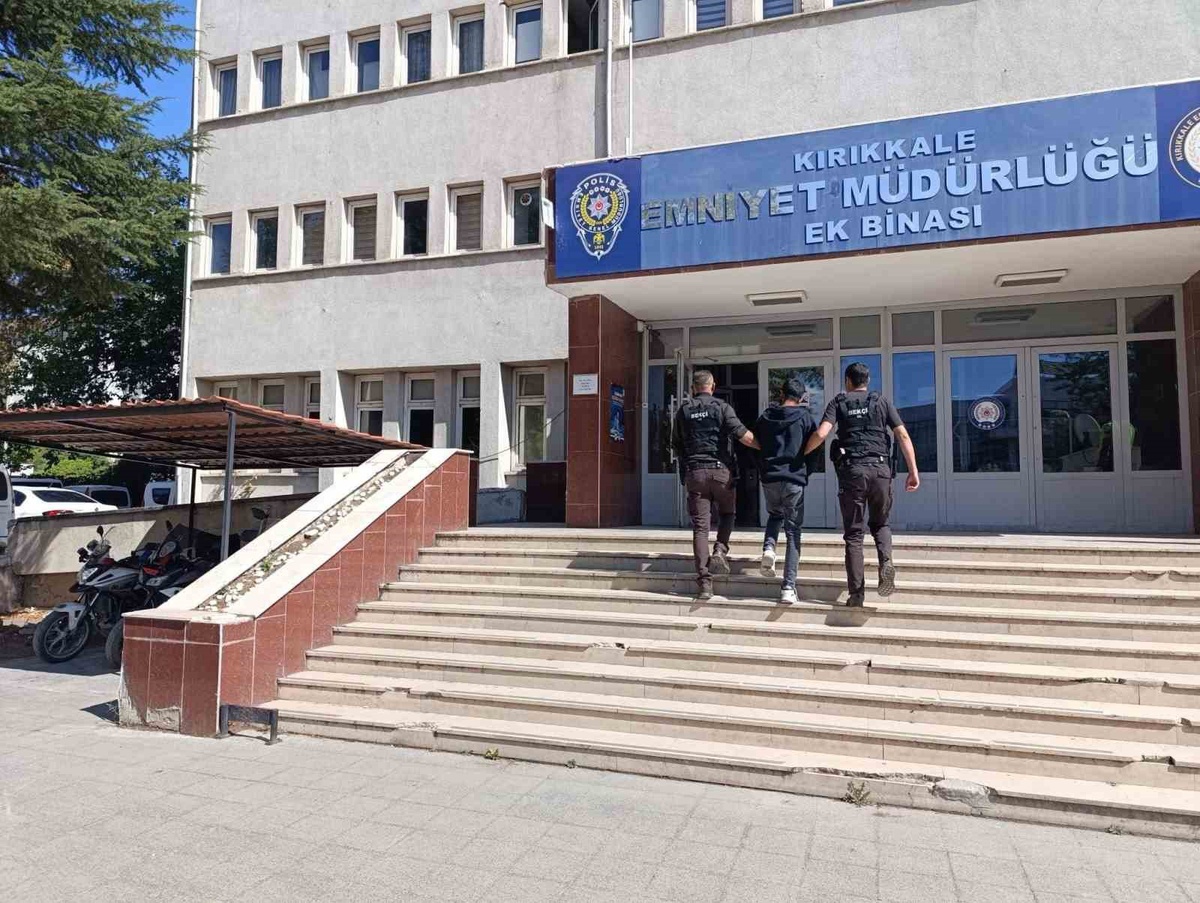 Kırıkkale'de hırsızlıktan kesinleşmiş cezası olan 2 hükümlü tutuklandı