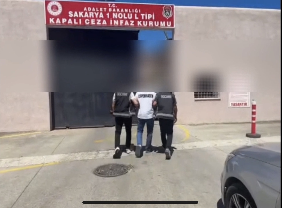 Sakarya merkezli 4 ilde operasyonda 21 eylem planlayan 3 şüpheli tutuklandı
