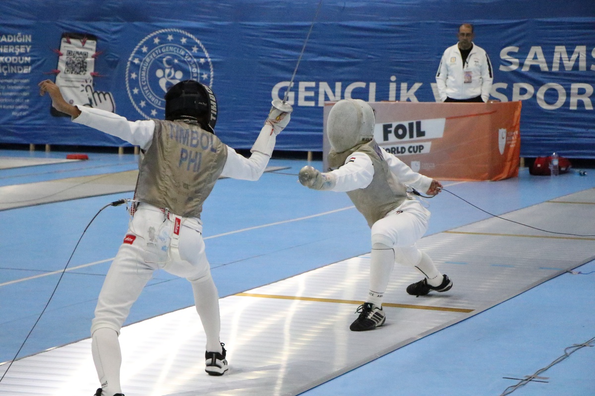 Samsun’da 52 ülkeden 606 sporcu Yıldızlar ve Gençler Flöre Dünya Kupası’nda yarışıyor