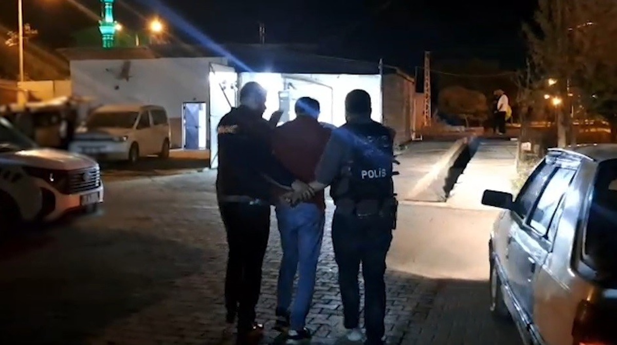 Tatvan'da polis operasyonunda 1 kilo 700 gram skunk bulundu, 1 şüpheli tutuklandı