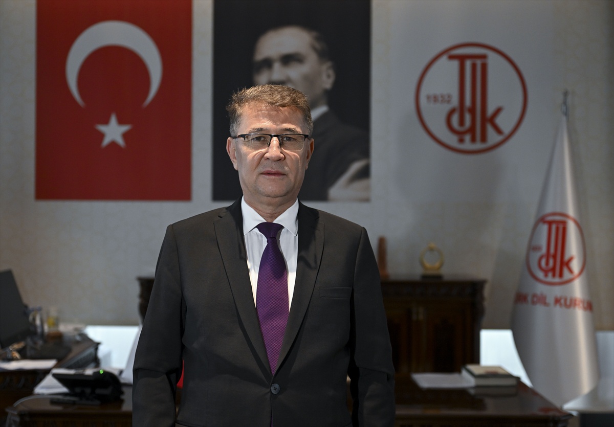 TDK Başkanı Mert, Dil Bayramı'nda tabelalarda Türkçe duyarlılığı istedi