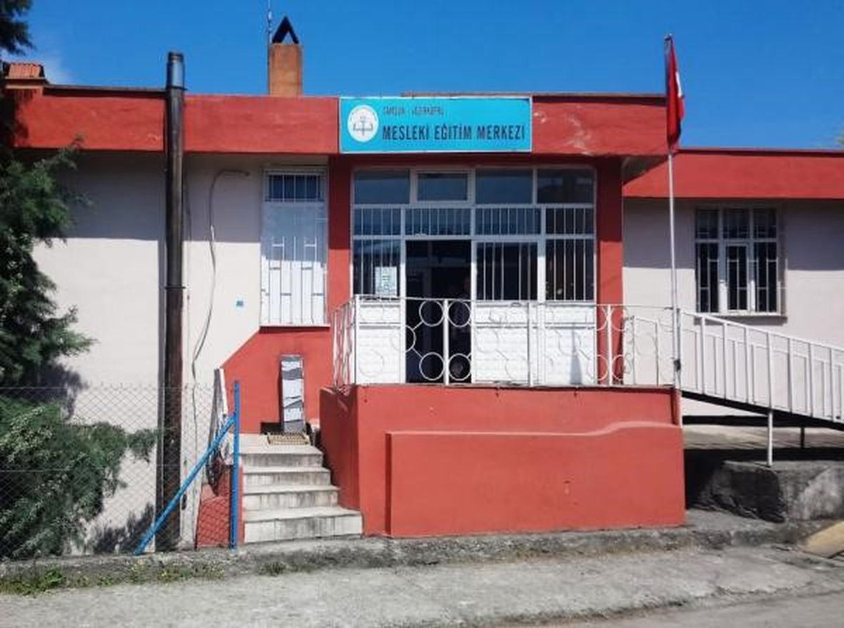 Topsakal, Vezirköprü’de 750 öğrencili MESEM ve Tarım Lisesi sorunlarını Bakan’a iletecek