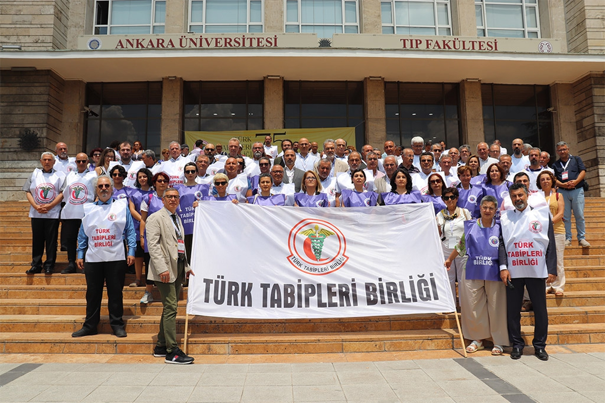 TTB, hekimlerin 28-30 Eylül eylemine destek verdi, kamu otoritesine çağrı yaptı