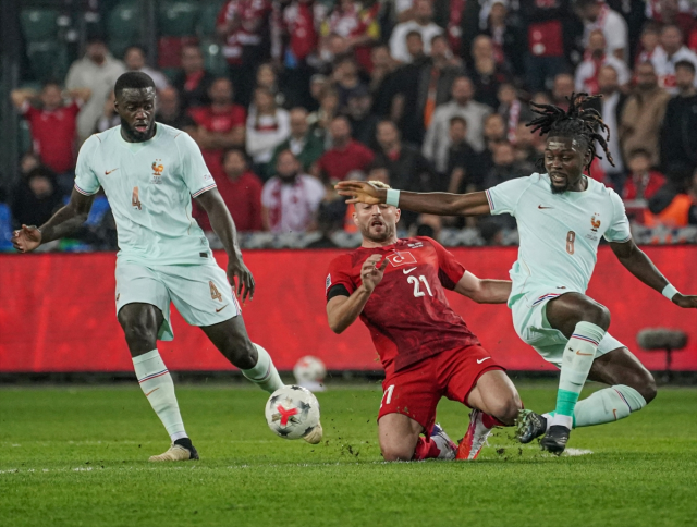 A Milli Takım, Fransa'ya Mbappe'nin golüyle 1-0 kaybetti