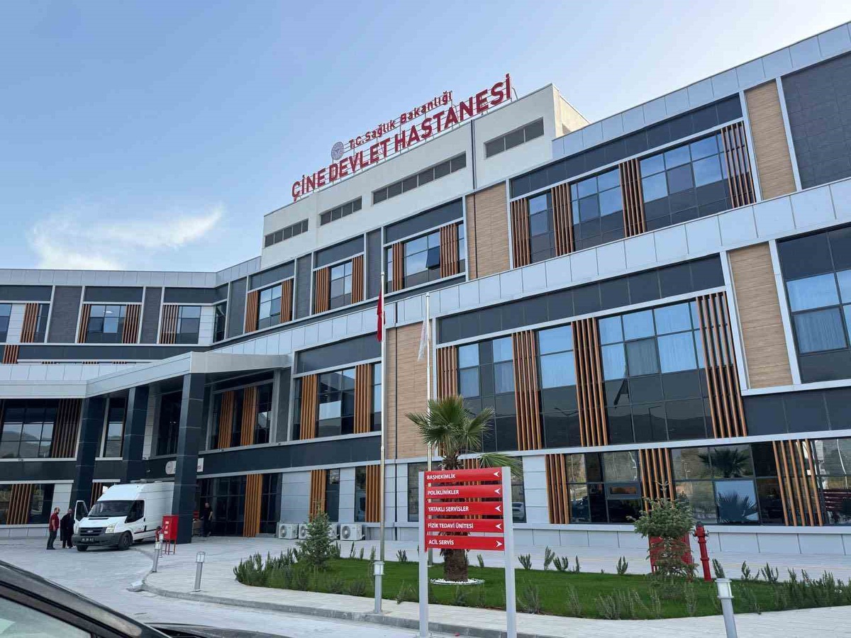 Aydın Çine Devlet Hastanesi'nde 10 pratisyen hekim hasta kabulüne başladı