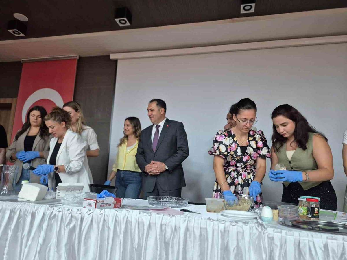 Aydın'da Şekersiz Lezzetler Atölyesi'nde ilave şeker içermeyen tarifler hazırlandı