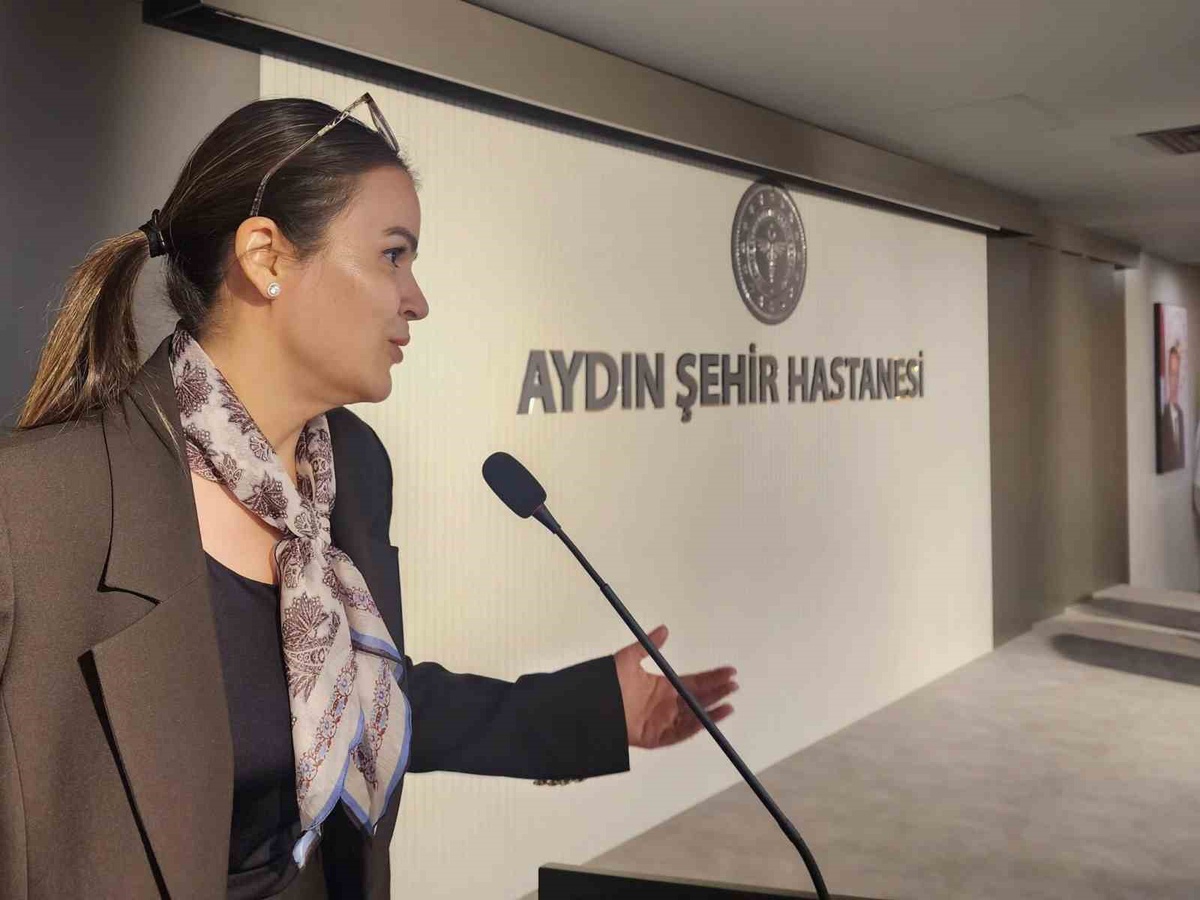 Aydın Şehir Hastanesi Başhekimi Özbağçıvan, hekimlere yeni dönem hedeflerini anlattı