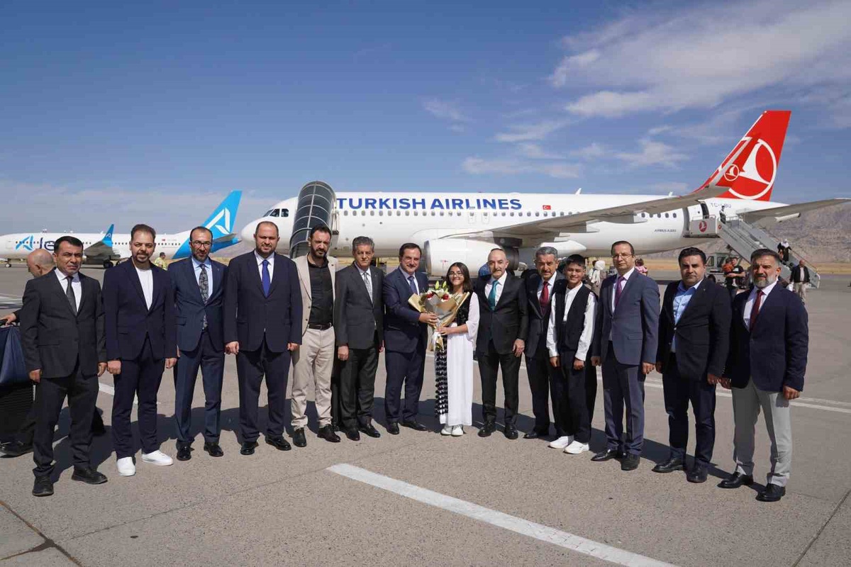Cumhurbaşkanı başdanışmanları Şırnak’a ‘Türkiye Sohbetleri’ için geldi