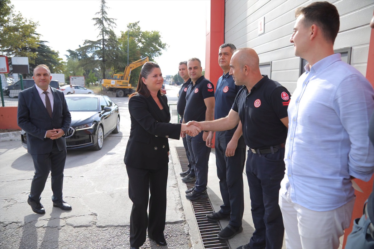 Edirne Belediye Başkanı Gencan, İtfaiye Haftası'nda personele teşekkür etti