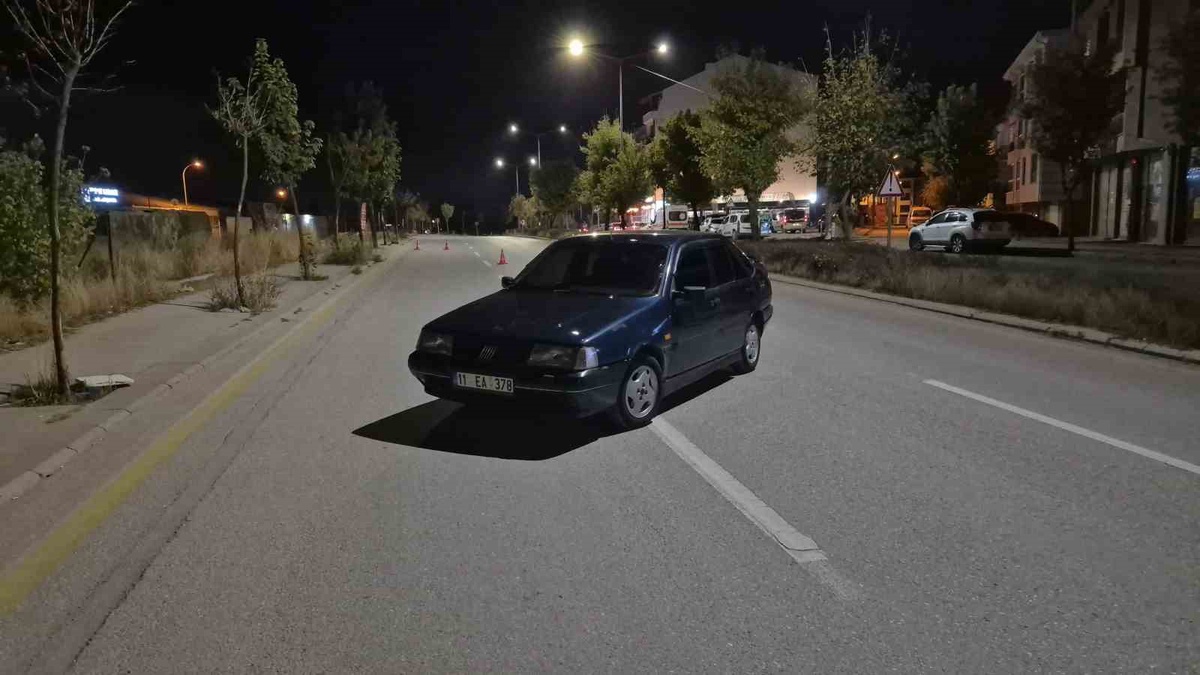 Eskişehir Tepebaşı'nda denetimde durdurulan sürücü aracını bırakıp kaçtı
