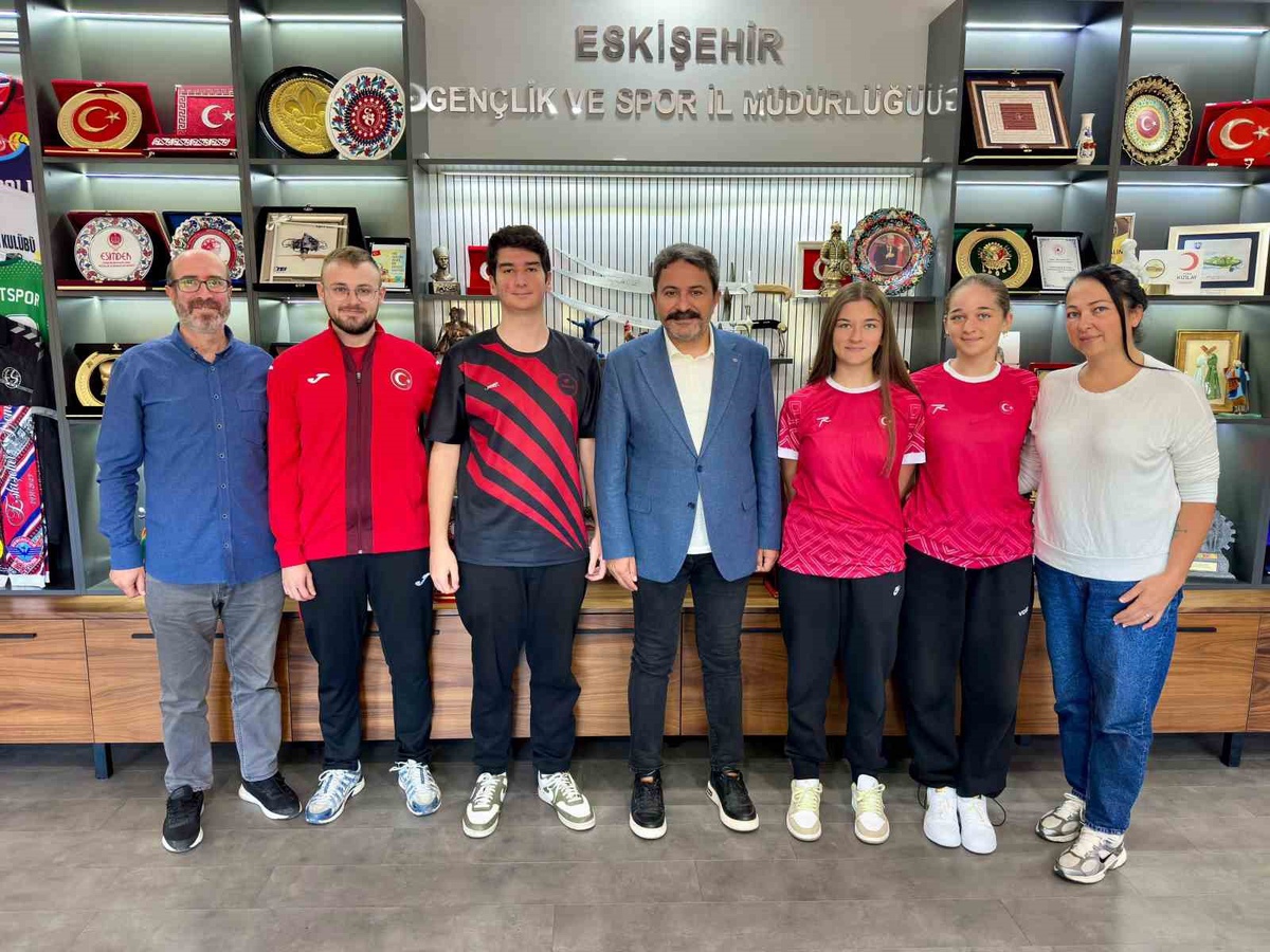 Eskişehirli badmintoncu Beren Su Ulus, çift kızlar kategorisinde Avrupa ikincisi oldu