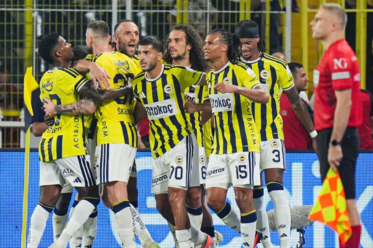 Fenerbahçe, Azerbaycan'a gidiyor