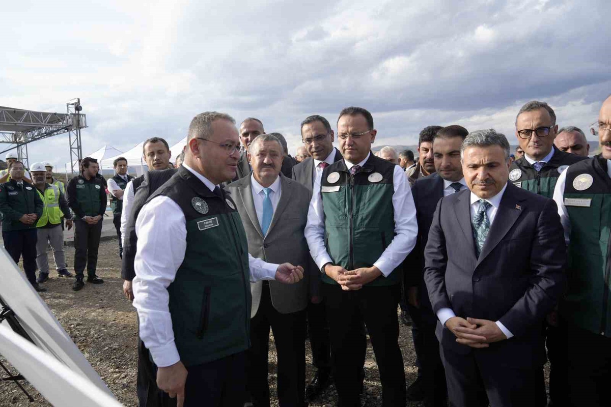 Gümüşhane Kelkit’te Çamur Barajı su tutmaya başladı, 56 bin 500 dekar arazi sulanacak