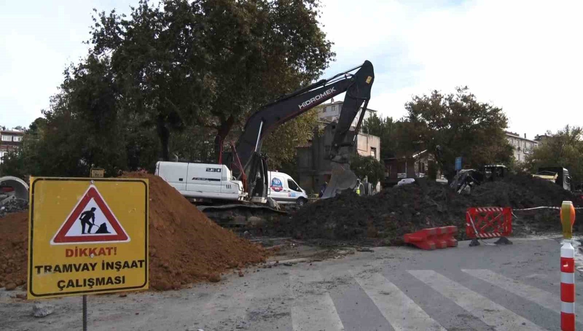 İddiaya göre İSKİ çalışması sırasında doğalgaz borusu delindi, İGDAŞ gazı kesti