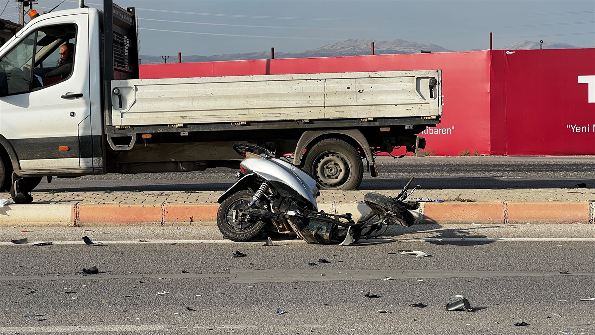 Karaman'da otomobil, çocuğun elektrikli bisikletiyle çarpıştı, çocuk ağır yaralandı