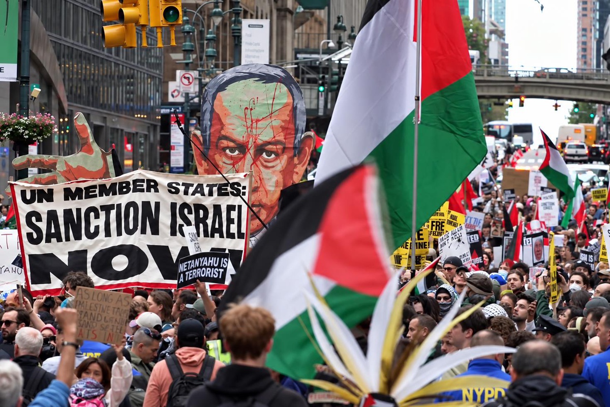 New York’ta Netanyahu protestosu! Binlerce kişi BM’ye yürüdü