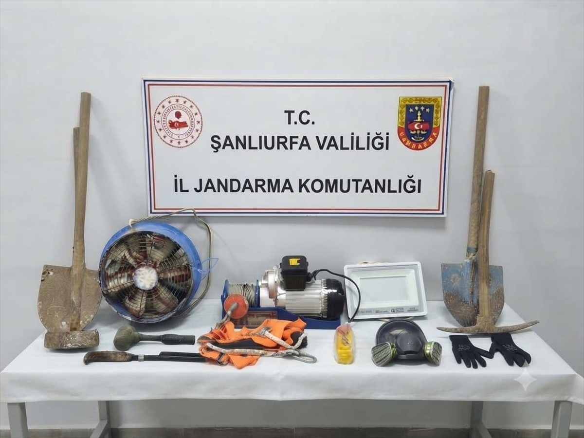Şanlıurfa Eyyübiye'de define için 25 metre çukur kazan 2 şüpheli gözaltına alındı