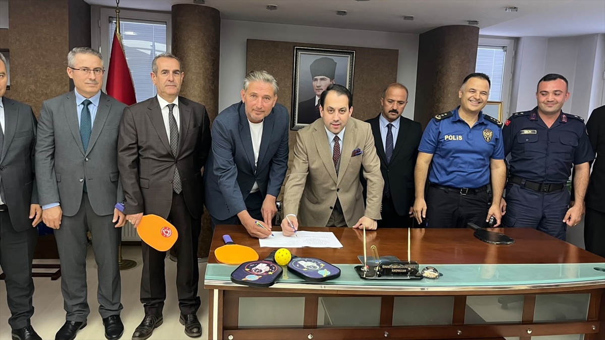 Tekkeköy’de pickleball projesi için kamu ve sivil toplum destekli protokol imzalandı