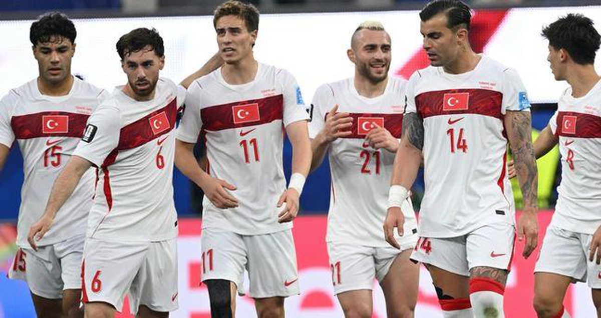 TÜRKİYE FRANSA MİLLİ MAÇ KADROSU: Türkiye Fransa maçında eksik var mı, kimler oynamayacak? (Türkiye Fransa muhtemel 11'ler)