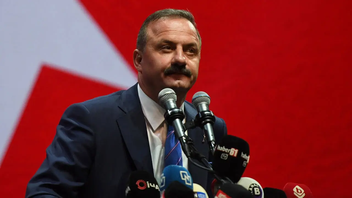Uçak anlaşmasıyla 455 bin vatandaşın 20 milyar dolarlık kaybını Ağıralioğlu kıyasladı