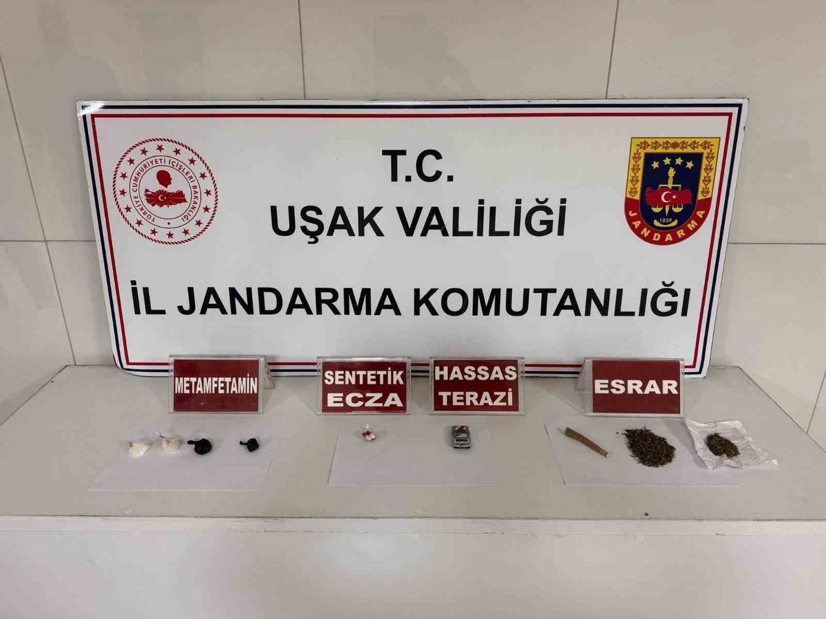 Uşak'ta uyuşturucu operasyonunda gözaltına alınan 6 şüpheliden 4'ü tutuklandı