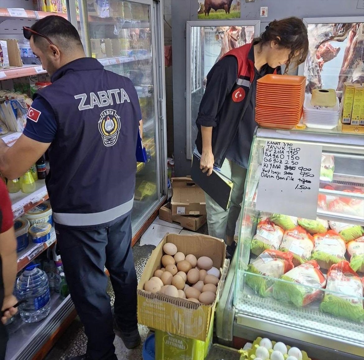 Amasya Göynücek'te market, kasap ve gıda işletmelerine hijyen denetimi yapıldı