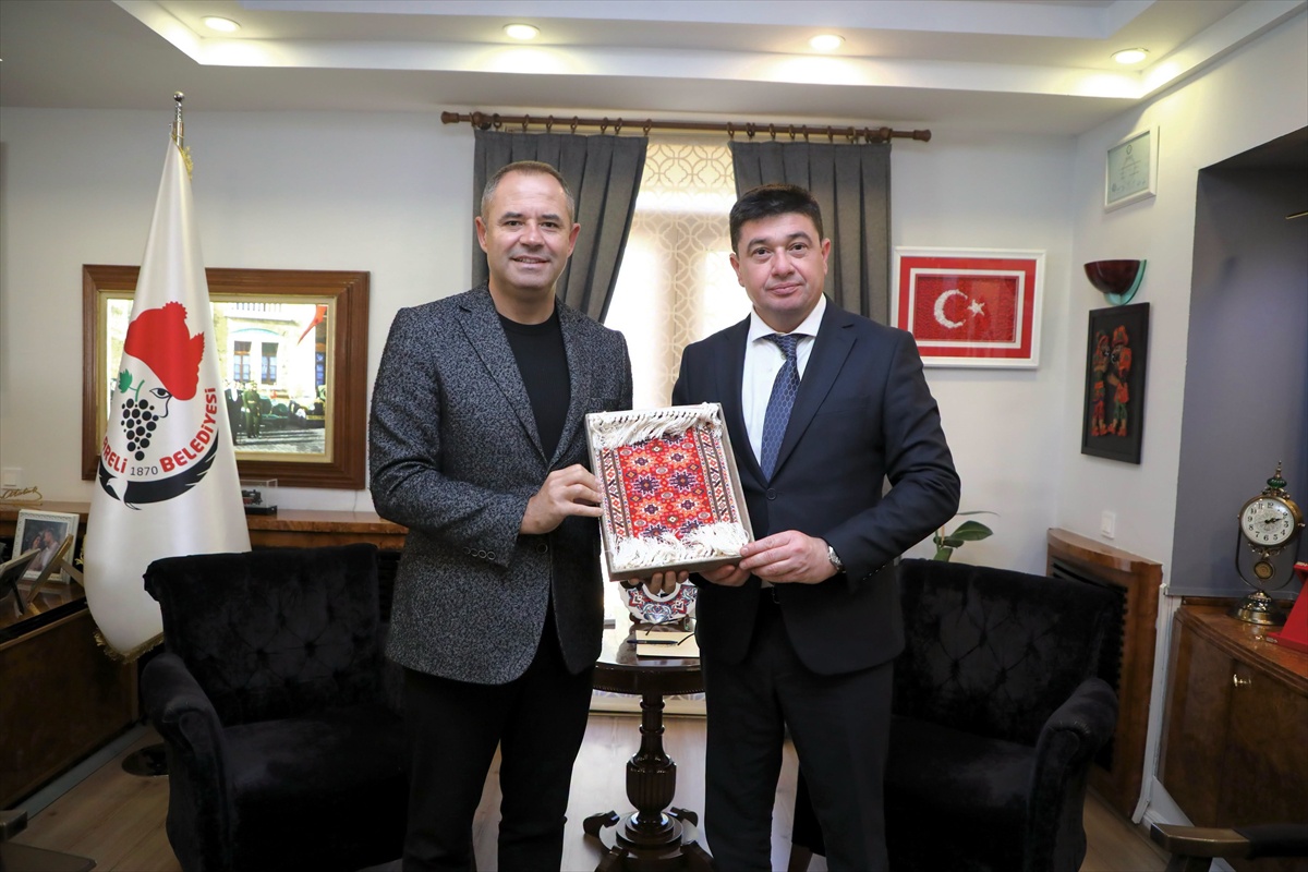 Azerbaycan'ın İstanbul Başkonsolosu, Kırklareli Belediye Başkanı Bulut'u ziyaret etti