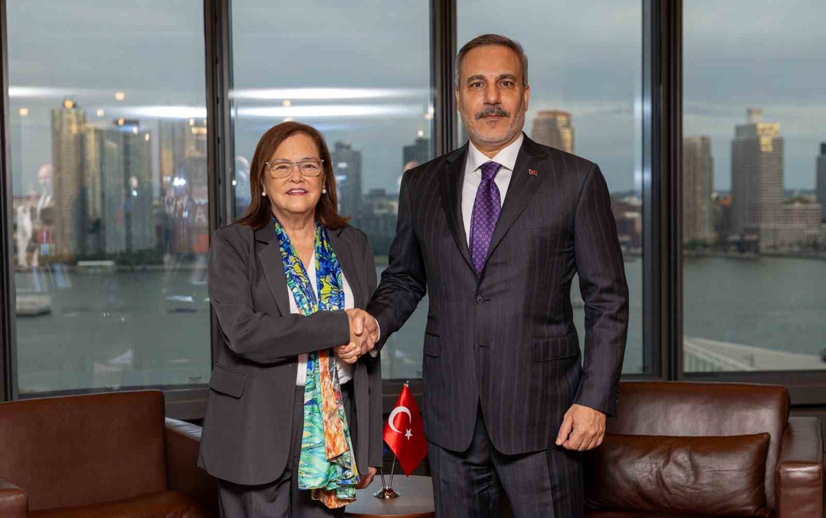 Bakan Fidan, El Salvadorlu mevkidaşı ile çifte vergilendirme anlaşması imzaladı