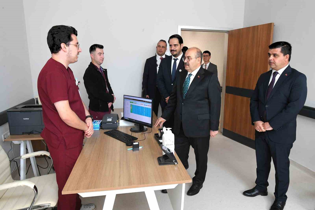 Balıkesir Sındırgı’da Sındırgı Devlet Hastanesi 20 Eylül 2026’da hizmete başladı