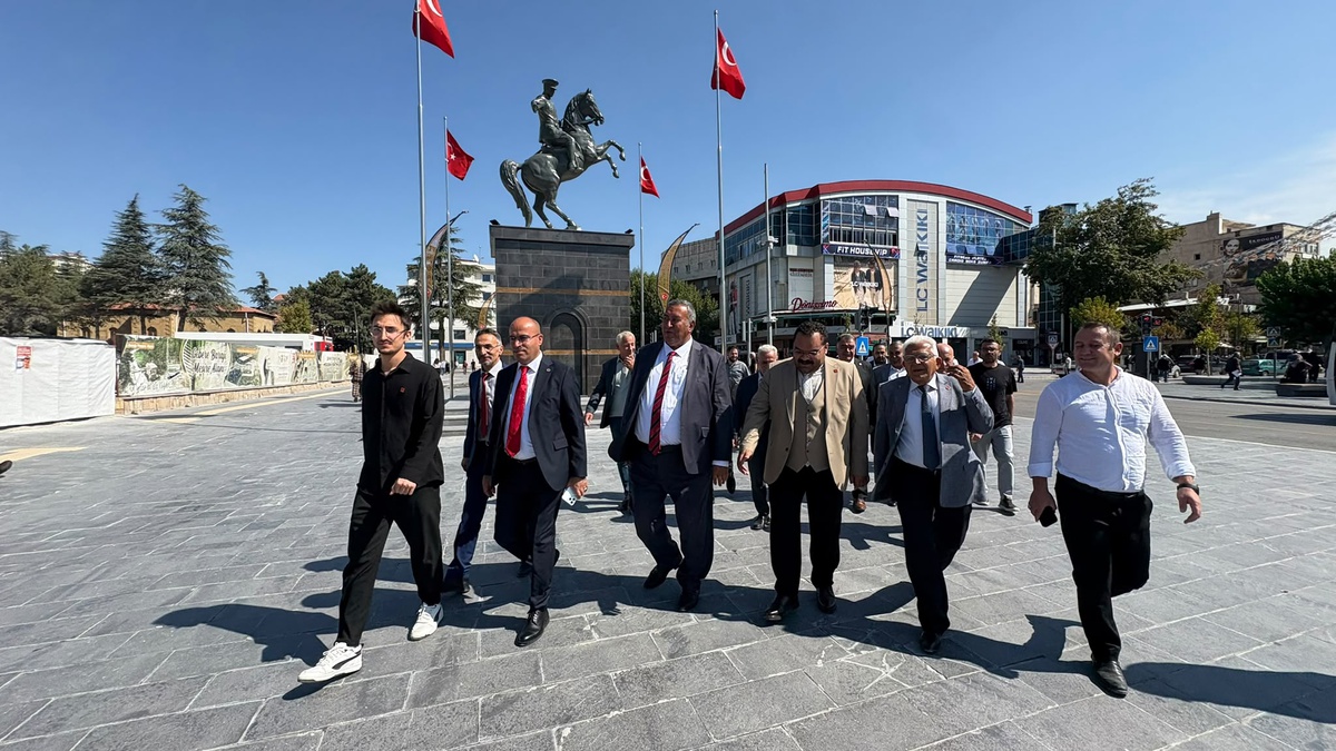 CHP'li Gürer, esnaf prim gününün 7 bin 200'e düşürülmesi için mücadele sözü verdi