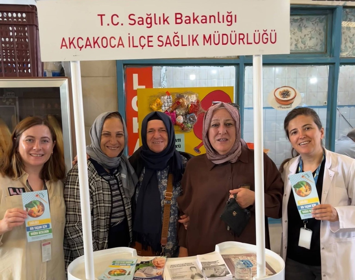 Diyetisyen Tolga Tilke Düzce Akçakoca'da Şekere Dikkat Haftası'nda bilgi verdi