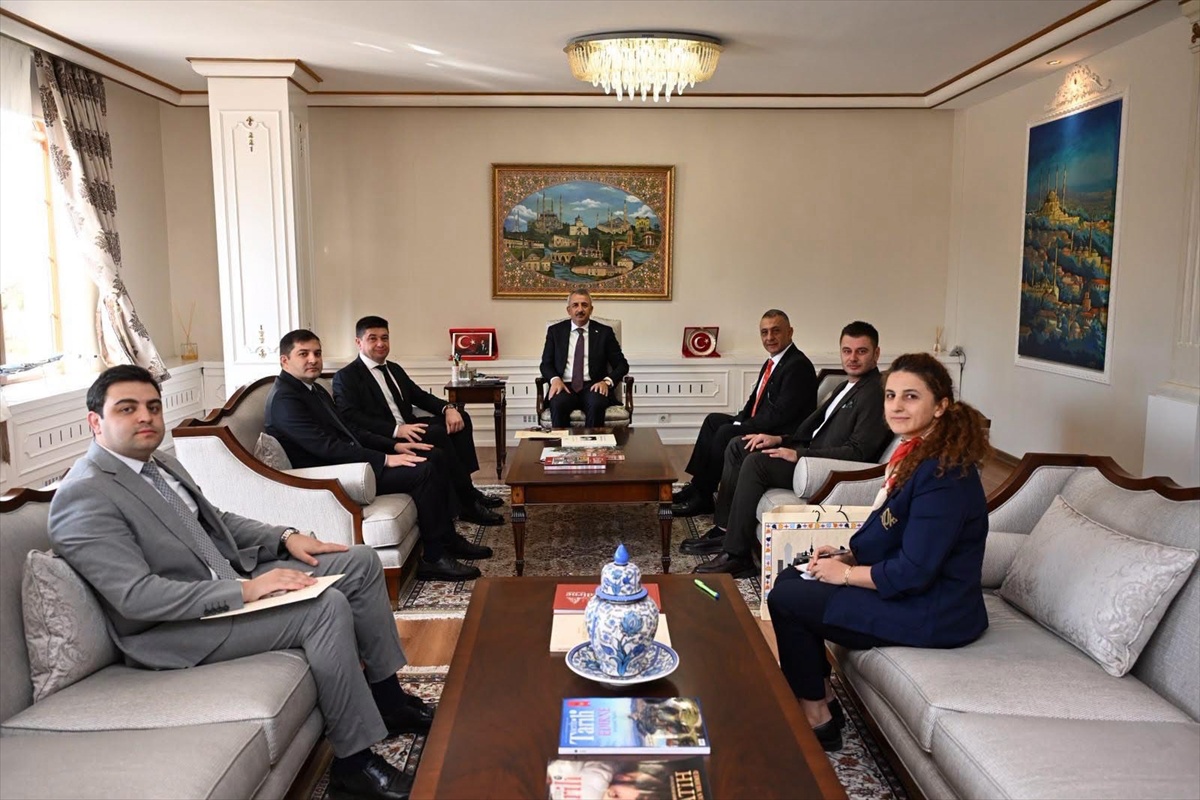 Edirne gündeminde Azerbaycan ziyareti, şiddet bilgilendirmesi ve Kitap Kafe var