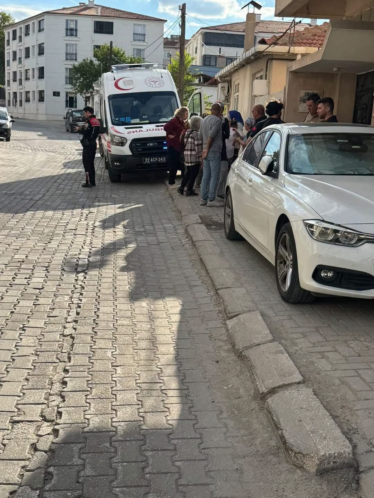 Edirne Uzunköprü'de yalnız yaşayan 80 yaşındaki kadın evinde ölü bulundu