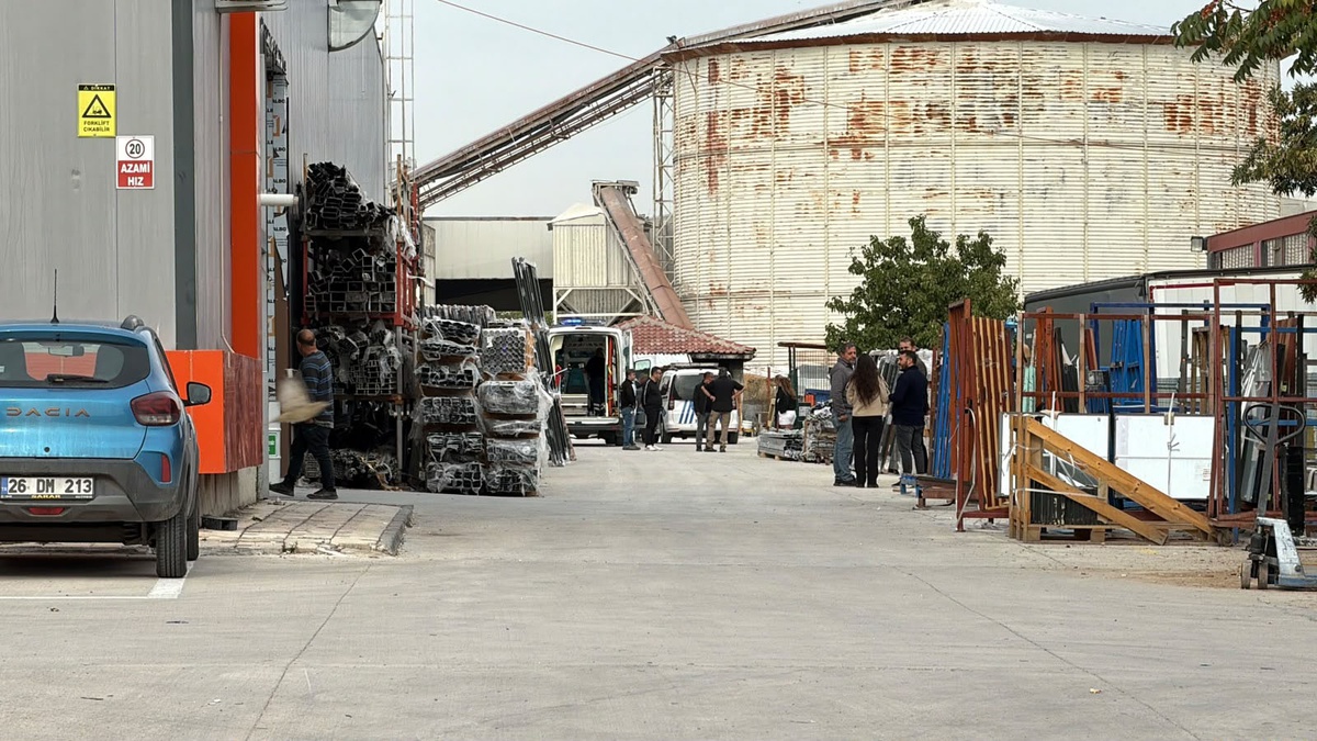 Eskişehir'de fabrika çatısından düşen Hikmet Sayan (52) yaşamını yitirdi