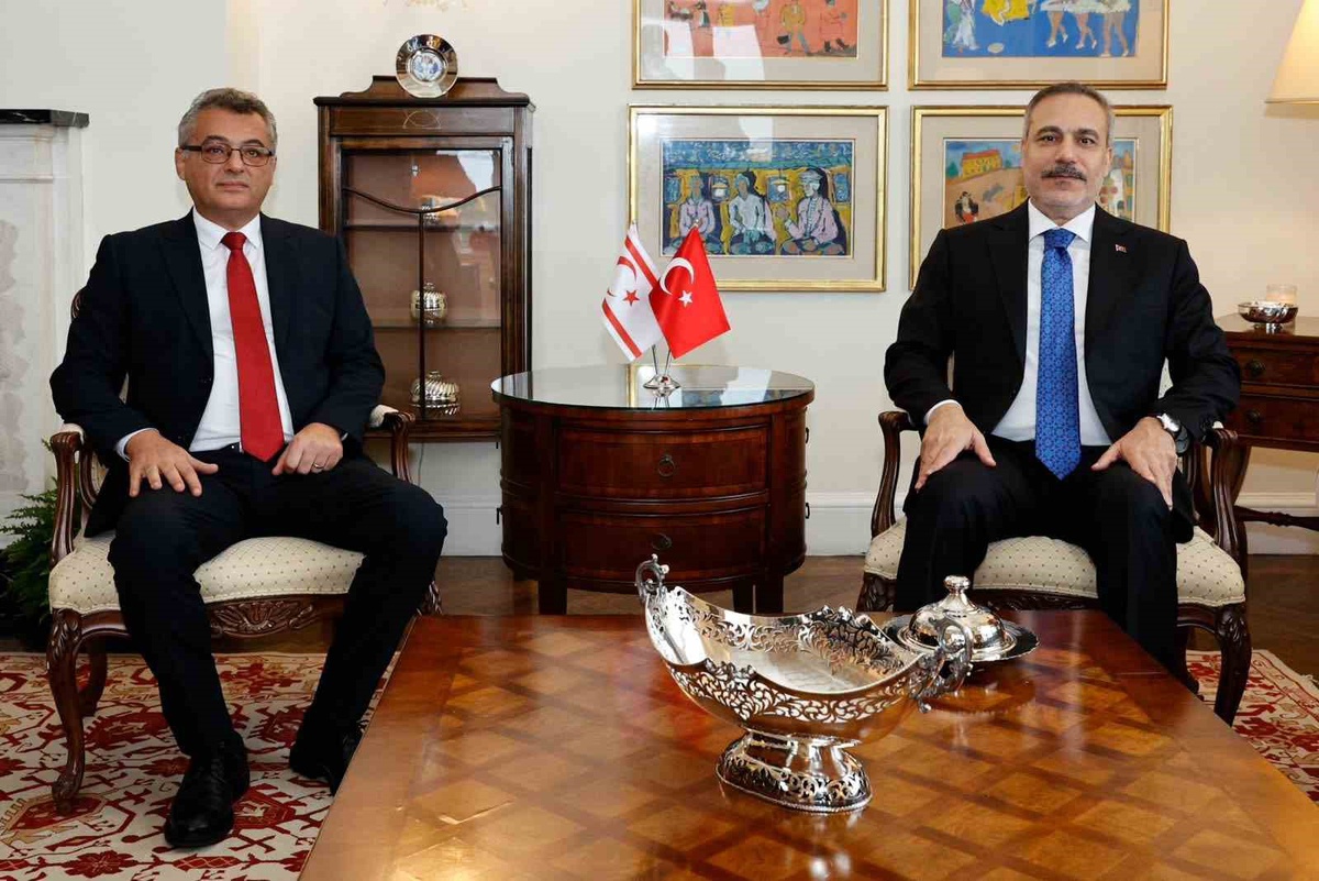 Fidan, BM 81. Genel Kurulu marjında KKTC Cumhurbaşkanı Erhürman ile görüştü