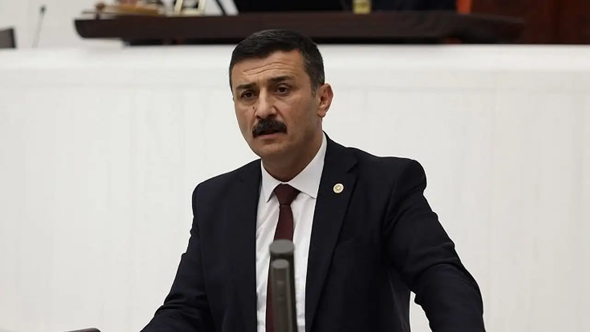 İYİ Partili Türkoğlu, Katılımevim arazisinin KAP'a bildirilmediğini sordu