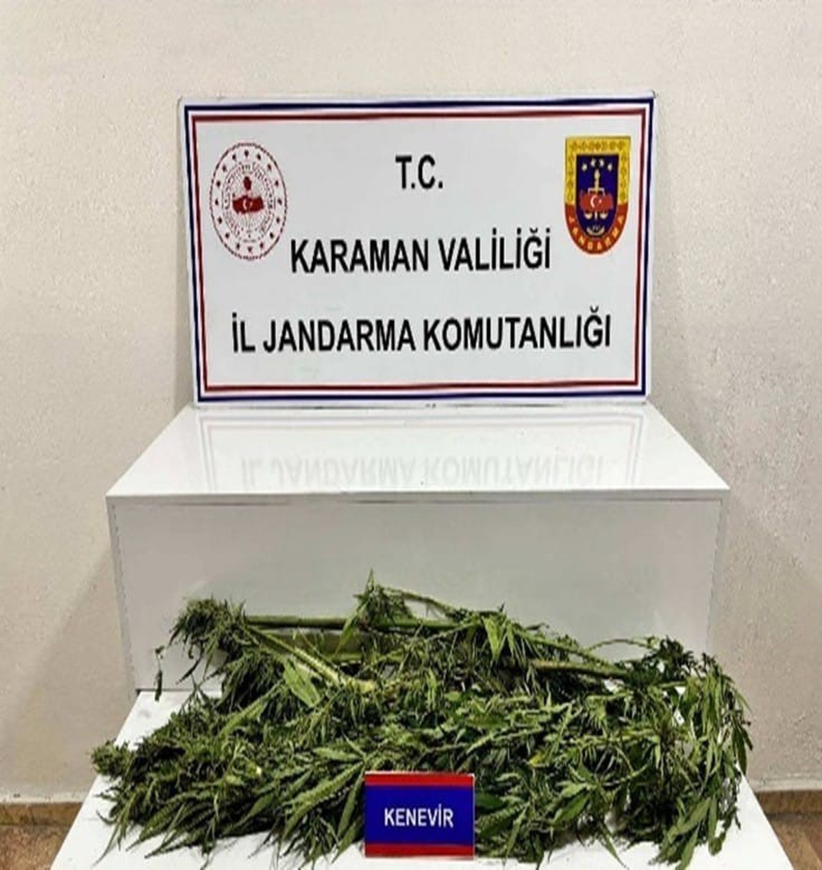 Karaman'da bir haftalık jandarma denetimlerinde 31 şahıs yakalandı, 11'i tutuklandı