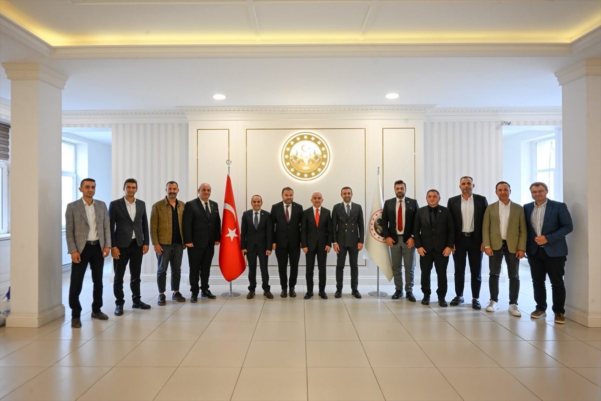 Kırklareli Valisi Turan, TFFHGD heyetini kabul etti, hakemliği övdü
