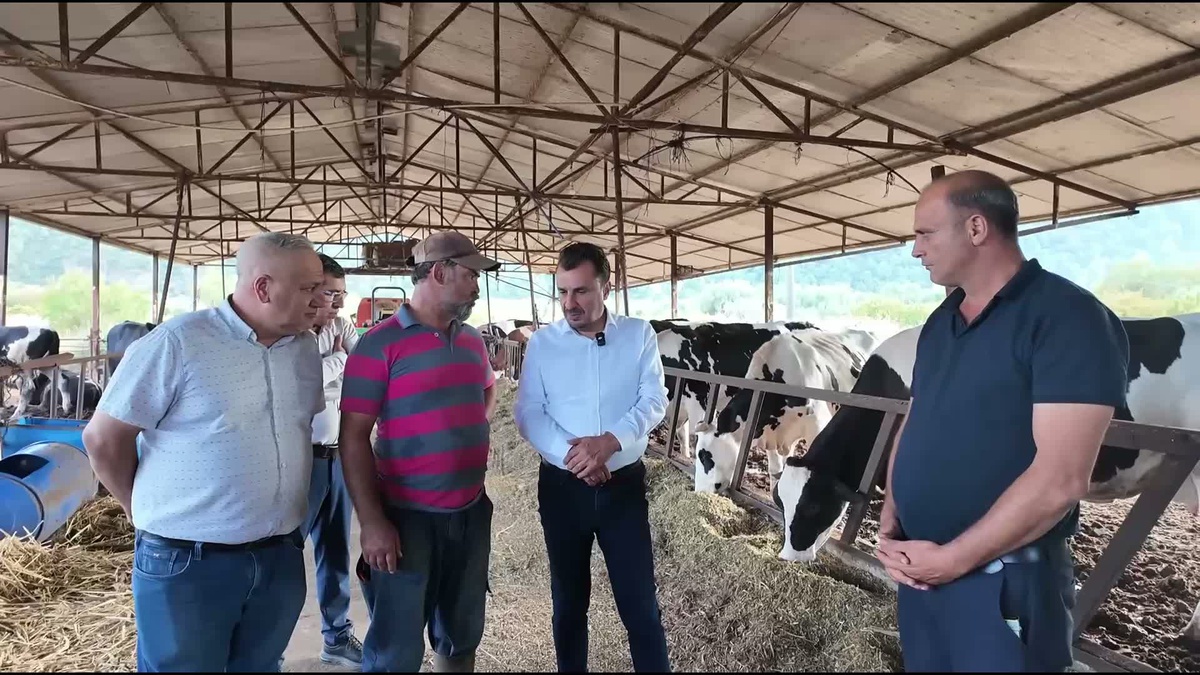 Manisa'da besiciler Başevirgen'e 'sektörden çekileceğiz' dedi