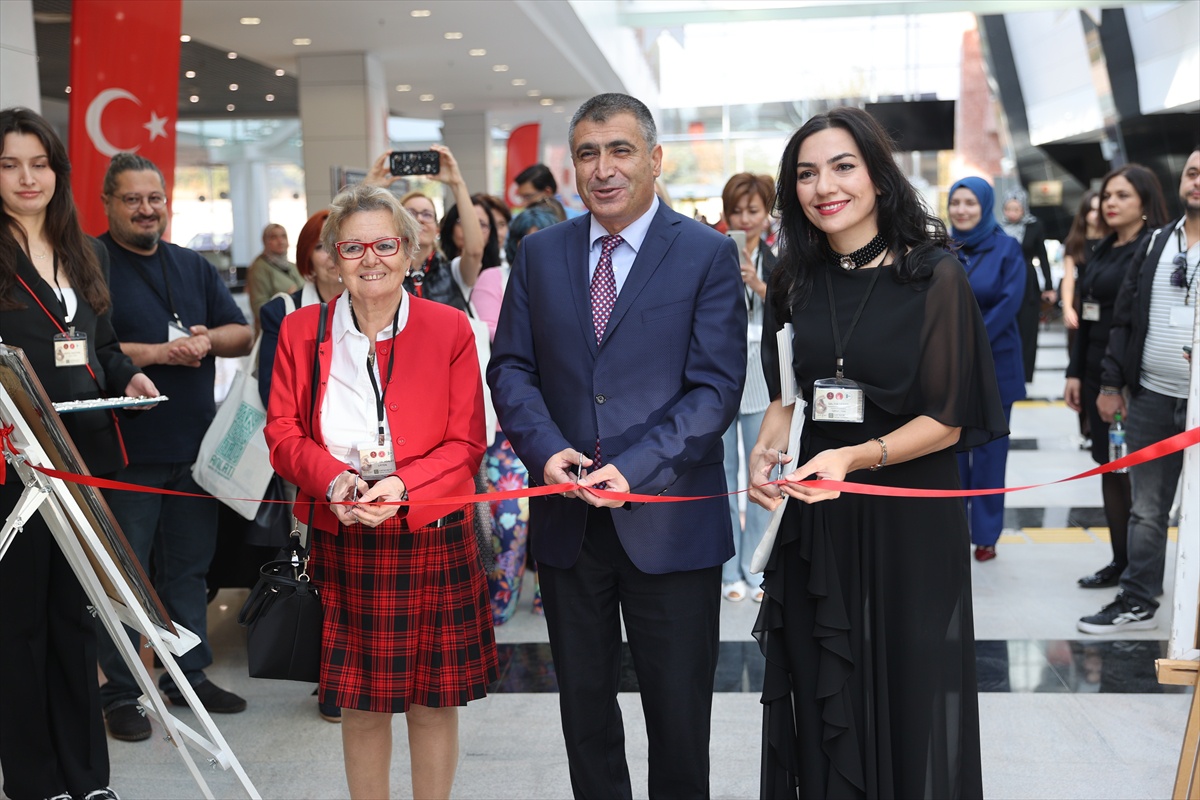 Nevşehir'de Kapadokya Edebiyat Buluşmaları 6'ncı kez 'Vefa' temasıyla başladı