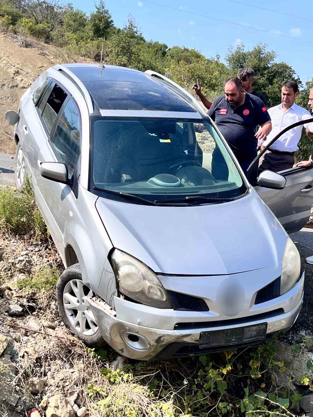 Osmaniye Bahçe’de otomobil virajda devrildi, sürücü hafif yaralandı
