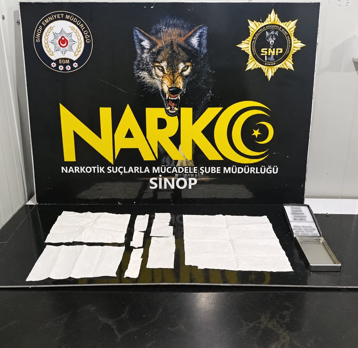Sinop'ta 3 bin 877 kullanımlık uyuşturucu ele geçirildi, 2 şüpheli tutuklandı