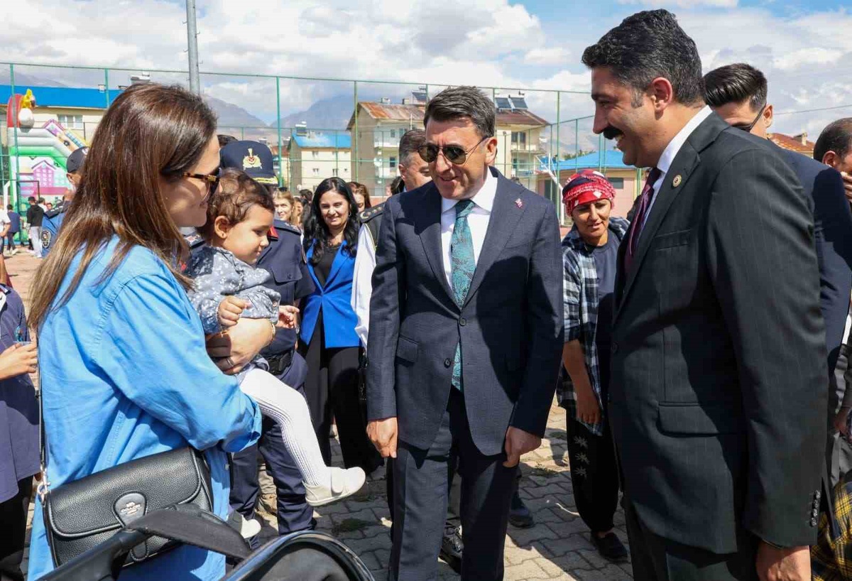 Tunceli'de annelere uyuşturucuyla mücadelede bilgilendirme programı yapıldı