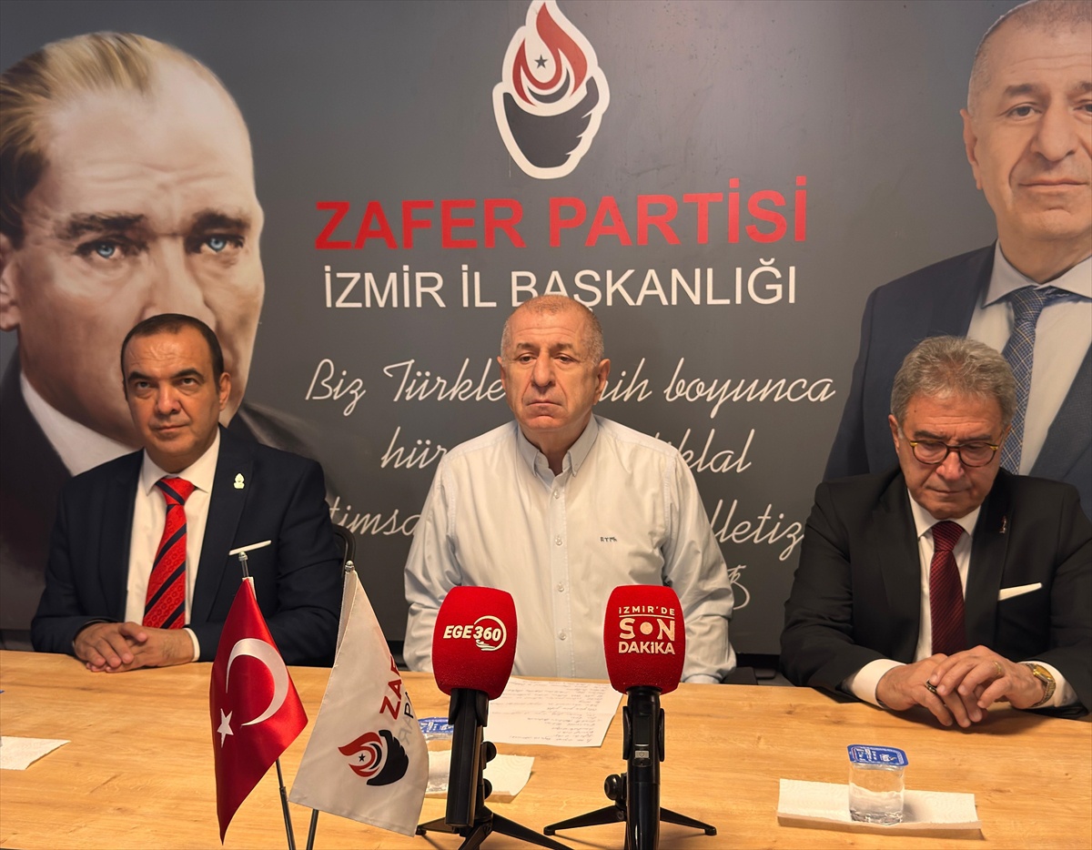Ümit Özdağ, İzmir'de İsrail halkına Netanyahu'yu sandıkta gömme çağrısı yaptı