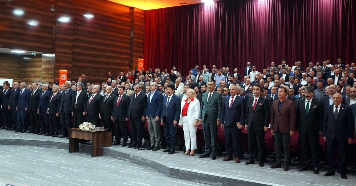 25 ilde temsilciliği bulunan Kadim Aşiretler Federasyonu Van'da çalıştay düzenledi.