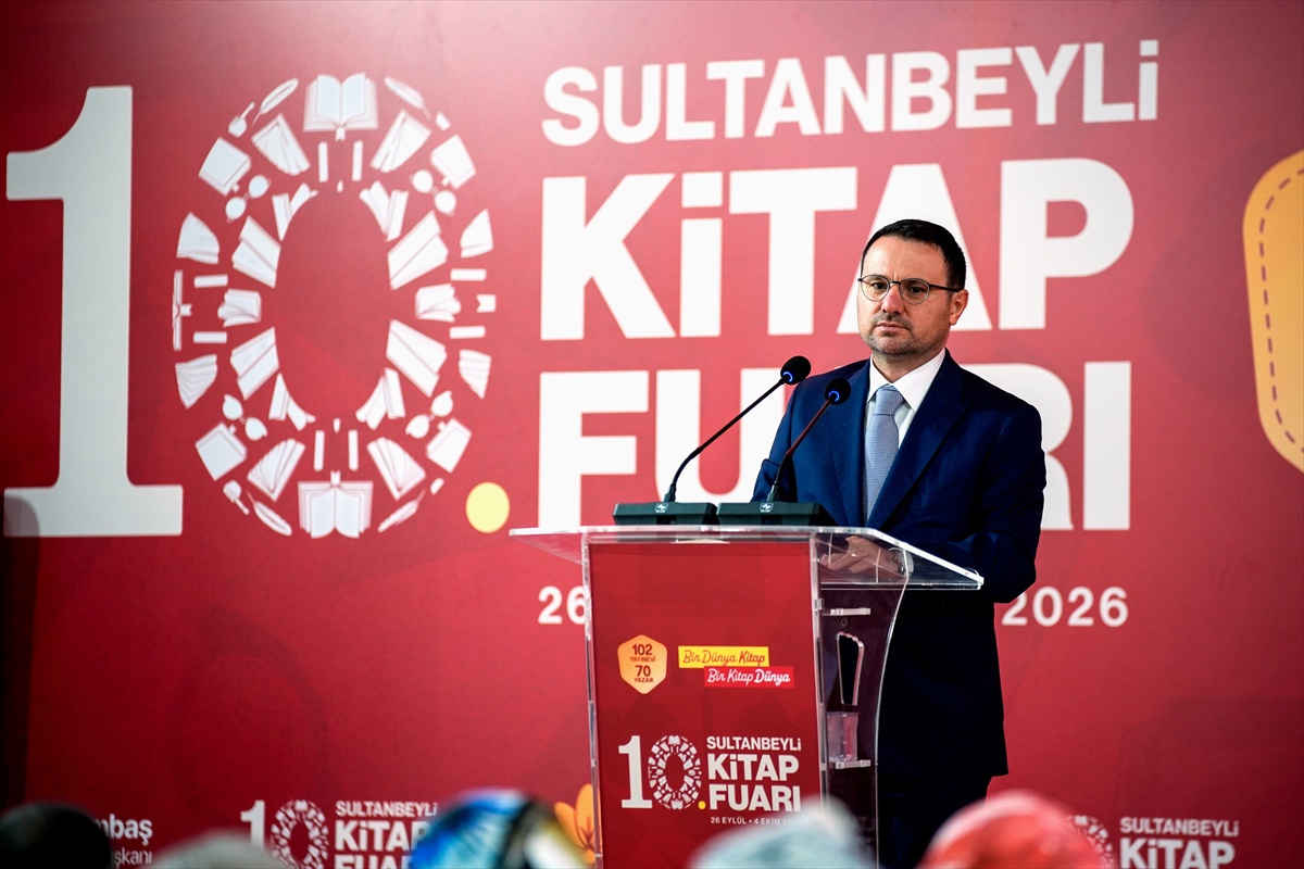 Adalet Bakanı Akın Gürlek Sultanbeyli 10. Kitap Fuarı'nda konuştu: