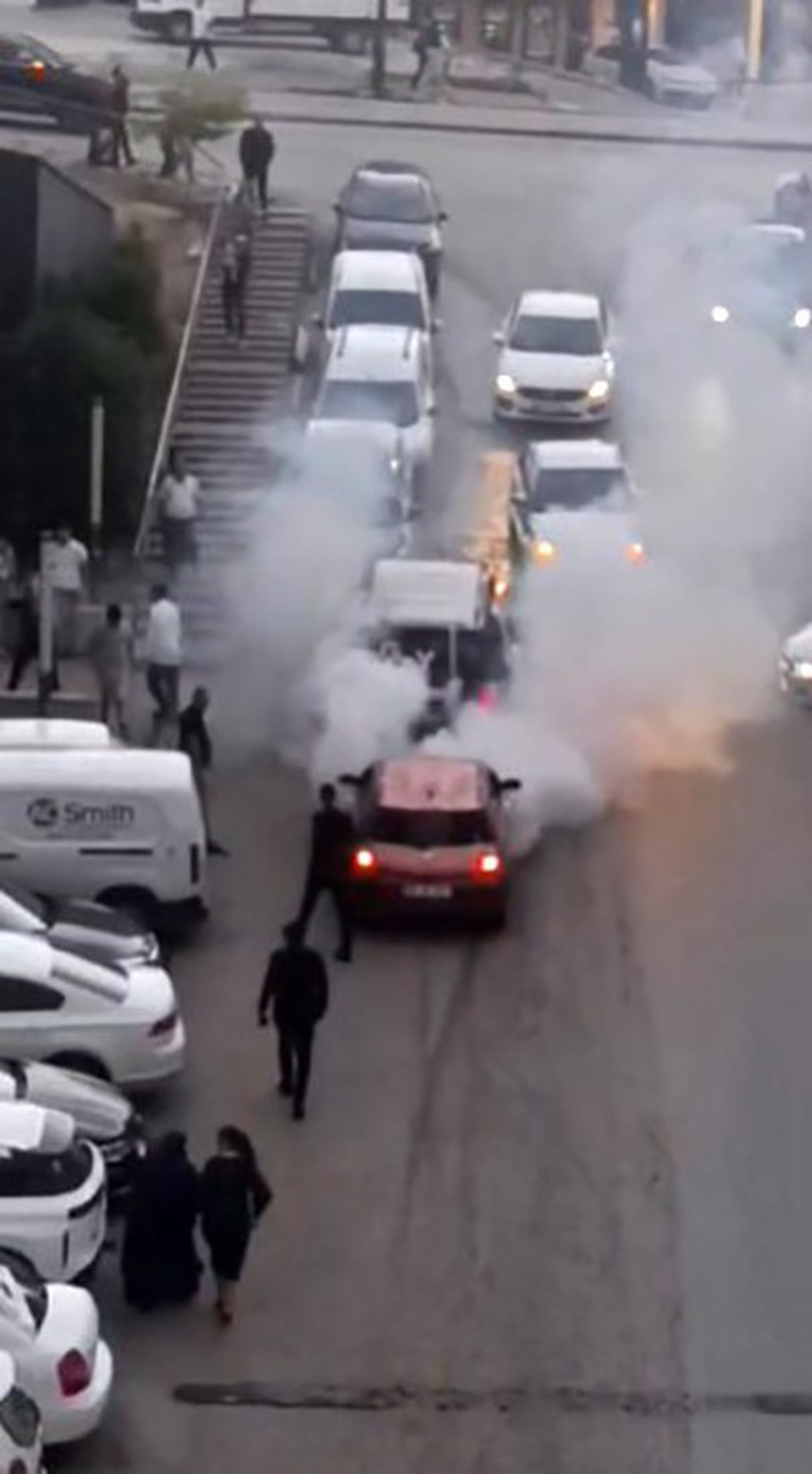 Ankara Keçiören'de lastik yakan sürücüye ceza uygulandı, 12 suç kaydı çıktı