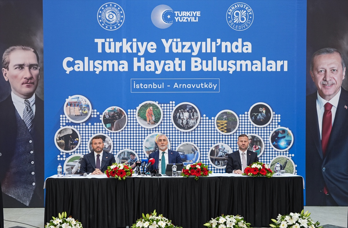 Bakan Işıkhan, Arnavutköy'de 2,1 milyon ilave istihdam hedefini açıkladı